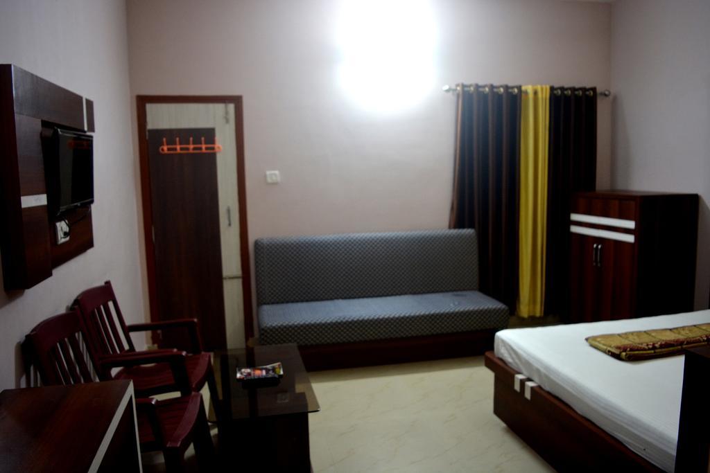 Blooming Star Guest House ماندارموني المظهر الخارجي الصورة
